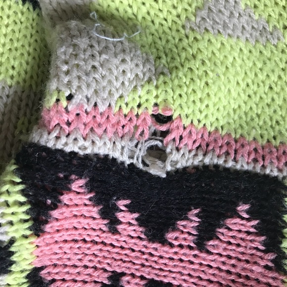 Aztec print multicolor sweater - Picture 4 of 4